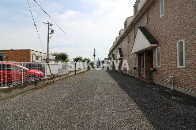 マートルテラスの駐車場|現況と異なる場合があります。