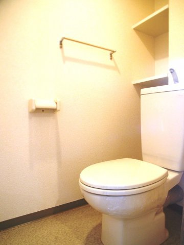 アメックス久留米六ツ門【キャッシュバック対象物件】のトイレ|コンパクトで使いやすいトイレです