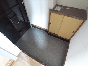 湊川第2マンションンの玄関