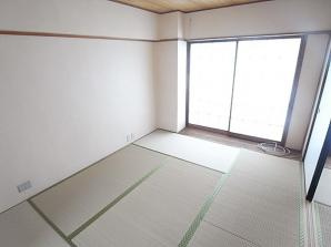 湊川第2マンションンの居間・リビング