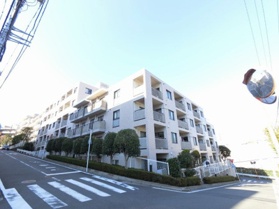 【外観】 | 日神パレステージ保土ヶ谷 | 閑静な住宅街で近隣に公園が多数あり！子育てにも適した環境です。
独立性の高い洋室は子供部屋、書斎など多目的利用が可能♪