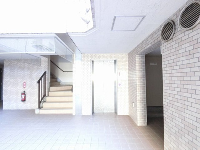 【その他共用部分】 | 日神パレステージ保土ヶ谷 | お買い物時やベビーカーの出し入れに便利なエレベーター付