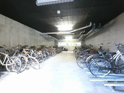 【その他共用部分】 | レイディアントシティ横濱カルティエ9 | 駐輪場