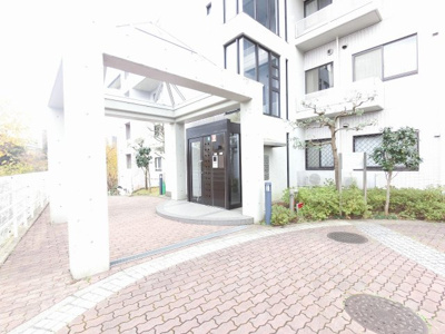 【エントランス】 | コモア六浦五番館