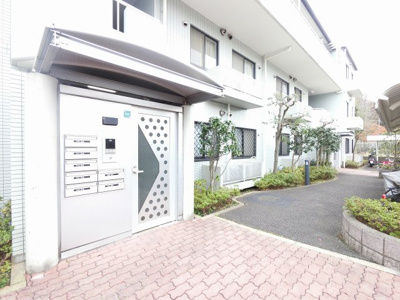 【その他共用部分】 | コモア六浦五番館 | 防犯面でも安心のオートロック付です。