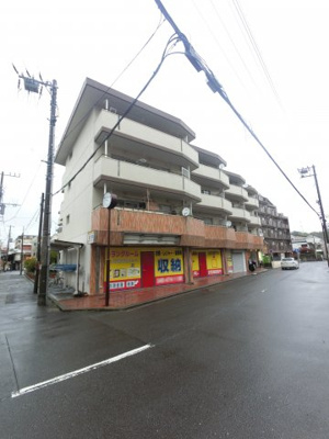 【外観】 | メゾン滝頭 | 別アングルから見た外観です。