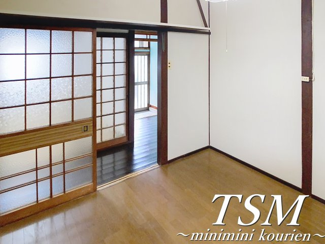 国松町平屋の居間・リビング