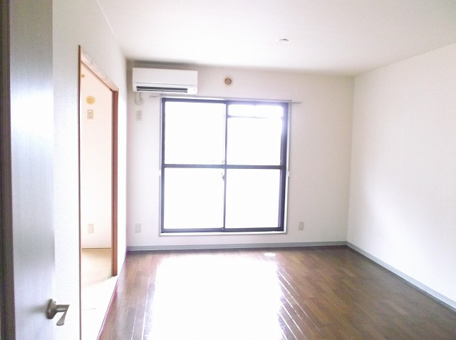 【居間・リビング】 | ボンヴィバン