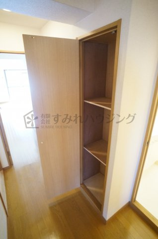 メゾンドール荒牧の収納