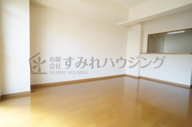 メゾンドール荒牧の居間・リビング