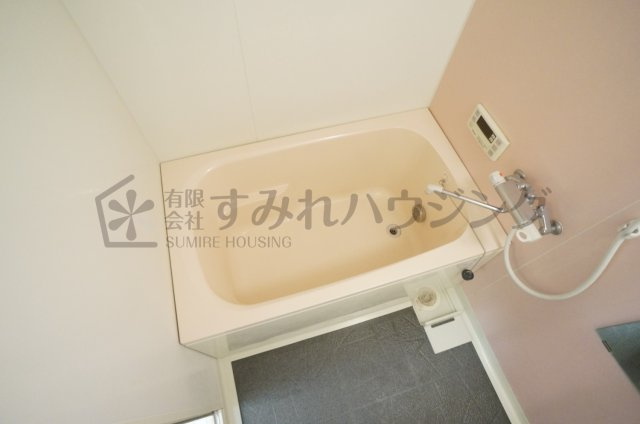メゾンドール荒牧の浴室