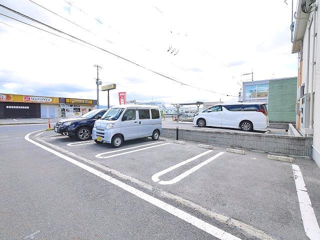 ブライトレジデンスの駐車場|駐車場です