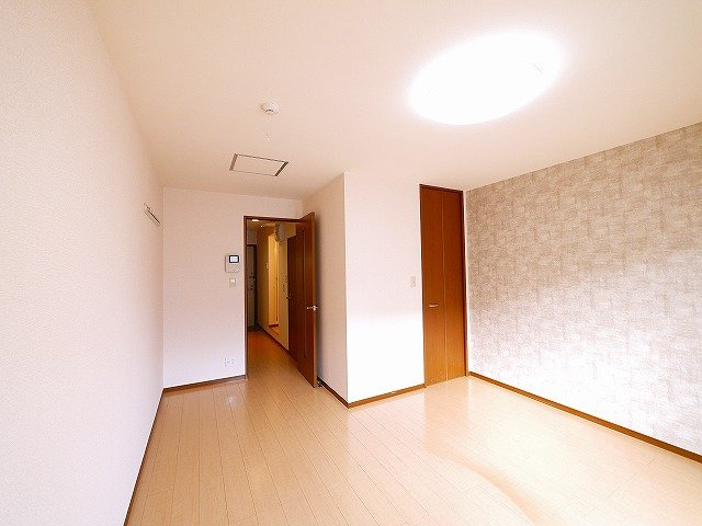 サンロイヤル　Ⅰの洗面所|忙しい朝には欠かせない洗面所です