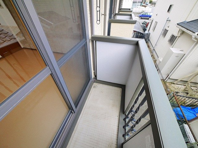 サンロイヤル　Ⅰのバルコニー|お洗濯にも便利なバルコニー付きです