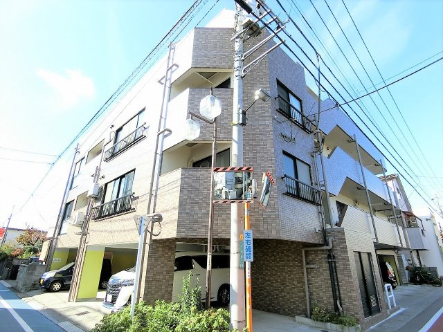 クリヨン38の外観