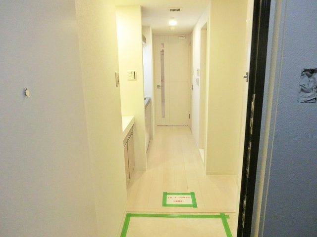 ジュネーゼグラン難波ミラージュの玄関