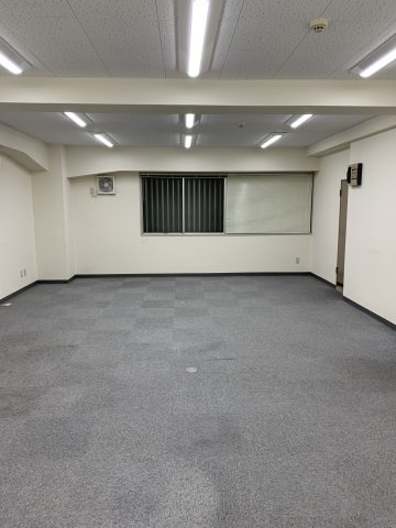 岡安ビル