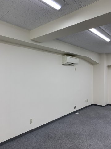 岡安ビル