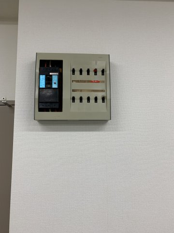 岡安ビル