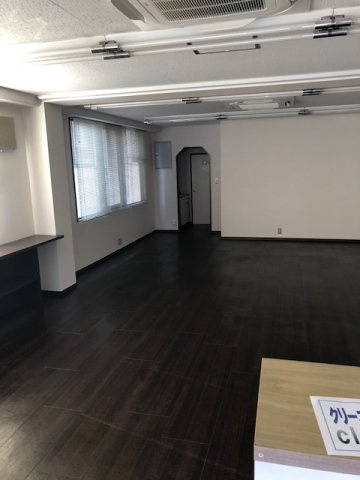 峯村ビルの内装