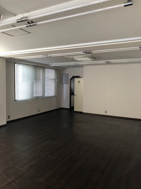峯村ビルの内装