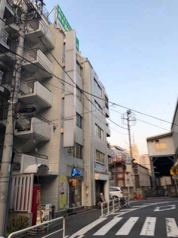 梨本ビルの外観