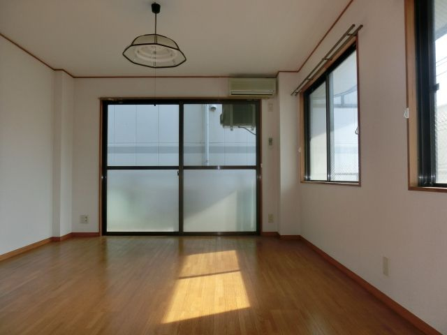 【居間・リビング】 | ドエルシャルマン