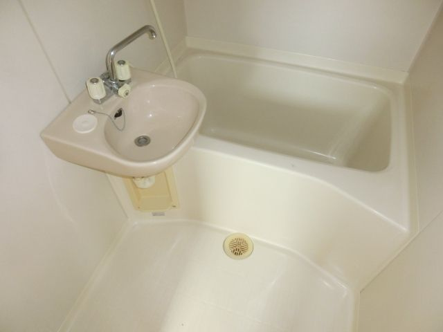 【浴室】 | ドエルシャルマン