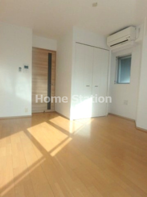 【洋室】 | エスカーサ大阪WEST