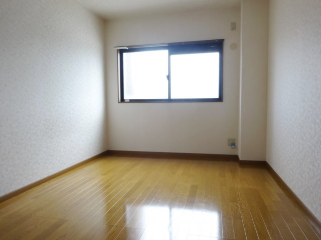 グリーンコート西田の寝室