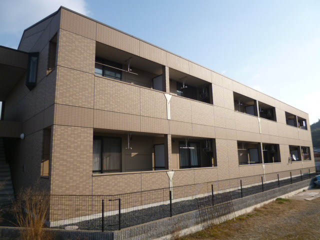 マンダリーネ広江の外観