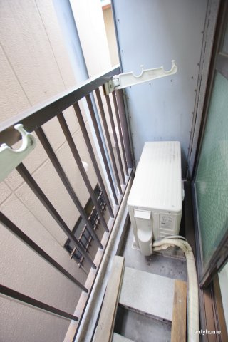 サニーハイツ都島　仲介手数料無料のバルコニー
