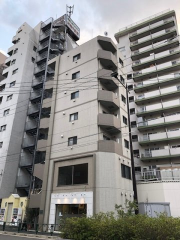 エスバレーの外観