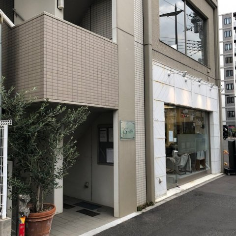 エスバレーのエントランス