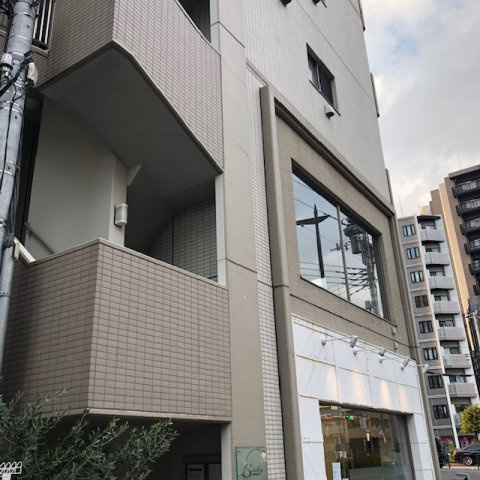 エスバレーの外観