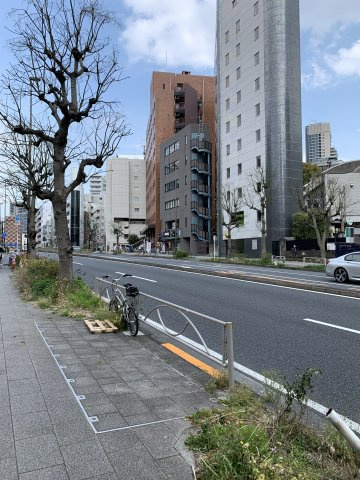 広栄ビルの外観