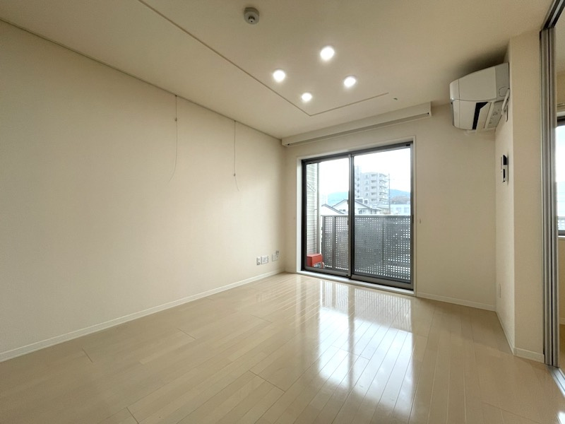 メゾン神明町の居間・リビング