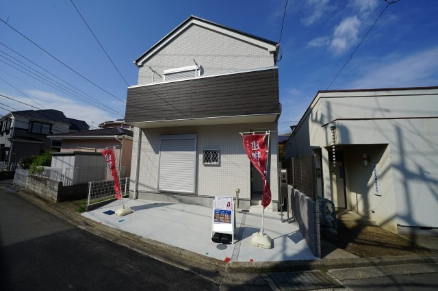 ＬＤＫ１７．２帖、全居室６帖以上の３ＬＤＫ！閑静な住宅街につき住環境良好♪保土ヶ谷区常盤台　新築戸建ての外観
