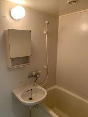 【浴室】 | 大南ビル | 落ち着いた空間のお風呂です