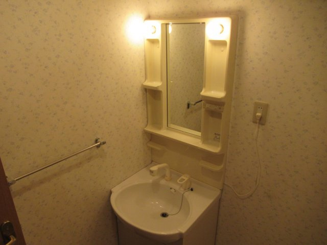 アヴィニヨンの独立洗面台