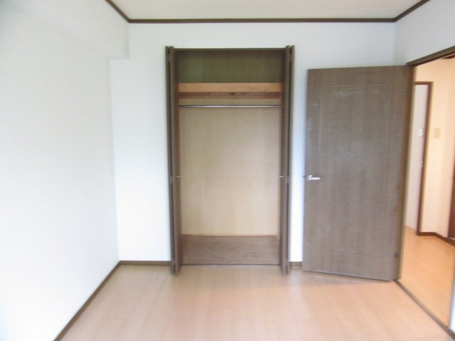 リブェール宝塚の収納