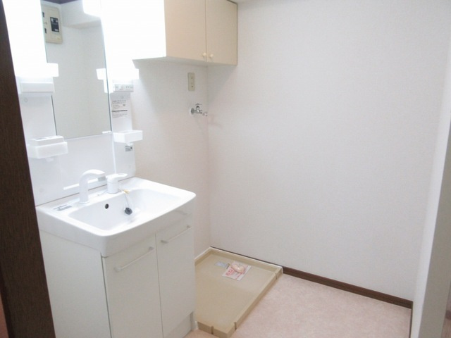 リブェール宝塚の洗面所