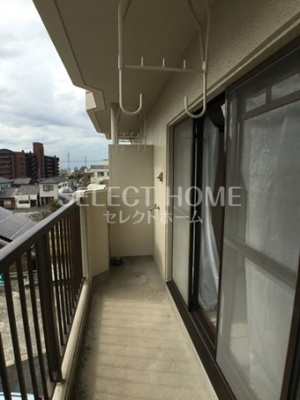 【バルコニー】 | メゾン魚町 | バルコニー付きです