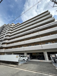 SERENiTE江坂四番館の外観|外観もきれいです