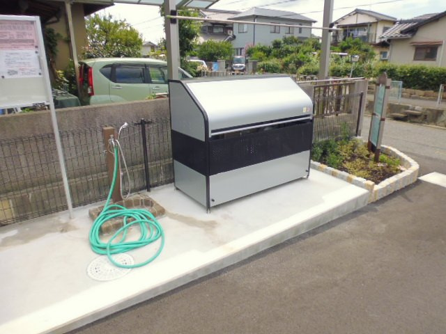 シャピートル　プルミエBのその他共用部分|敷地内専用ゴミステーション、ペット足洗い場