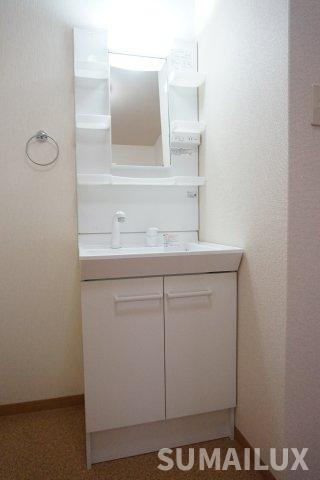 熊本市東区長嶺南８丁目の賃貸マンションの独立洗面台