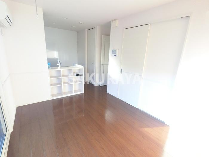 カーサ デルソーレ Ａの居間・リビング