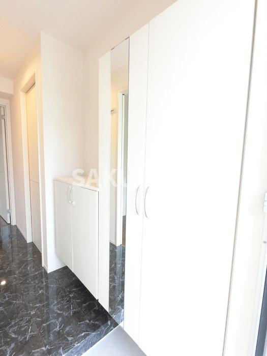 カーサ デルソーレ Ａの玄関