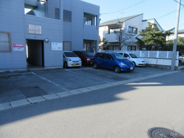L.D.HOUSEの駐車場