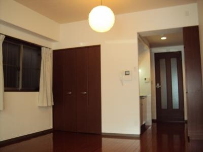 サルタル大和大路の子供部屋|洋室